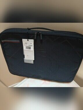 Golla Black Laptop Sleeve Case - Metro 17"